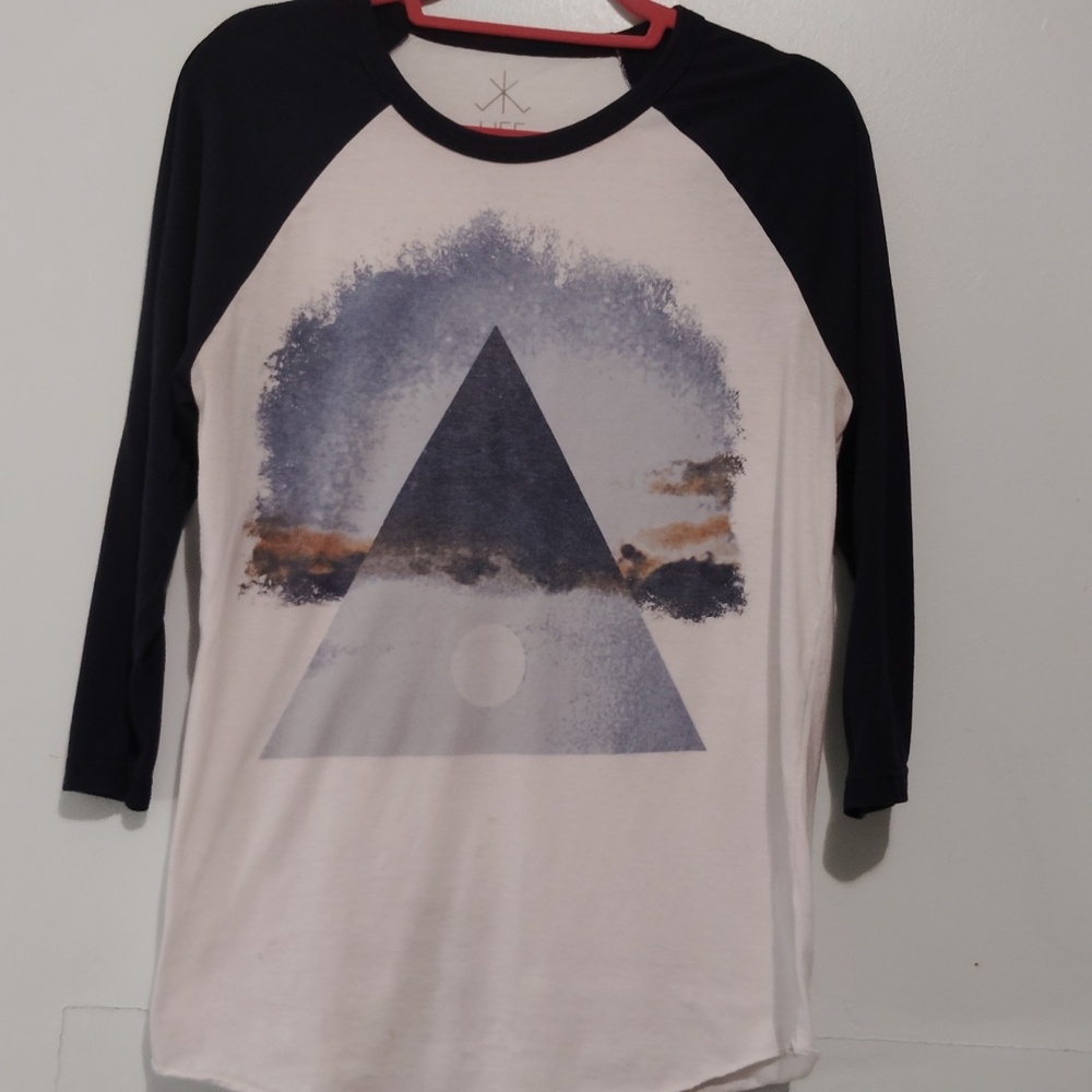 Life Clothing CO. 1/2 Sleeve Shirt